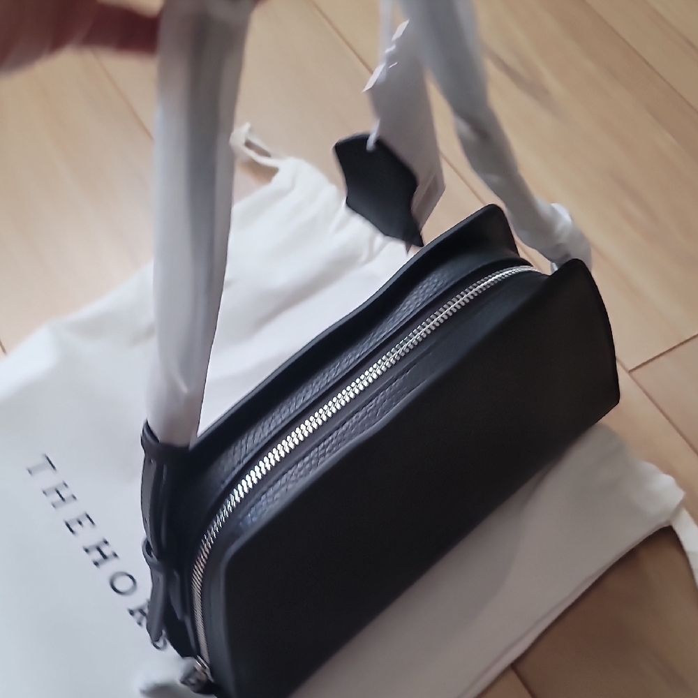 The Horse Clara Shoulder Bag Black - Picture 5 of 12